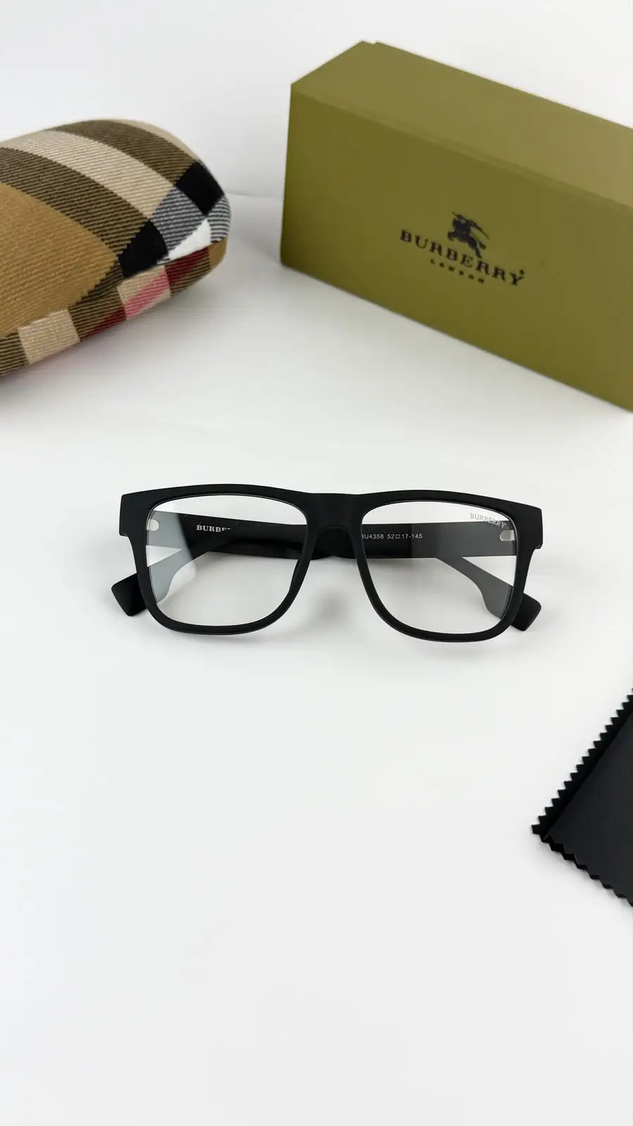 Burrberry 4458 Black Frame