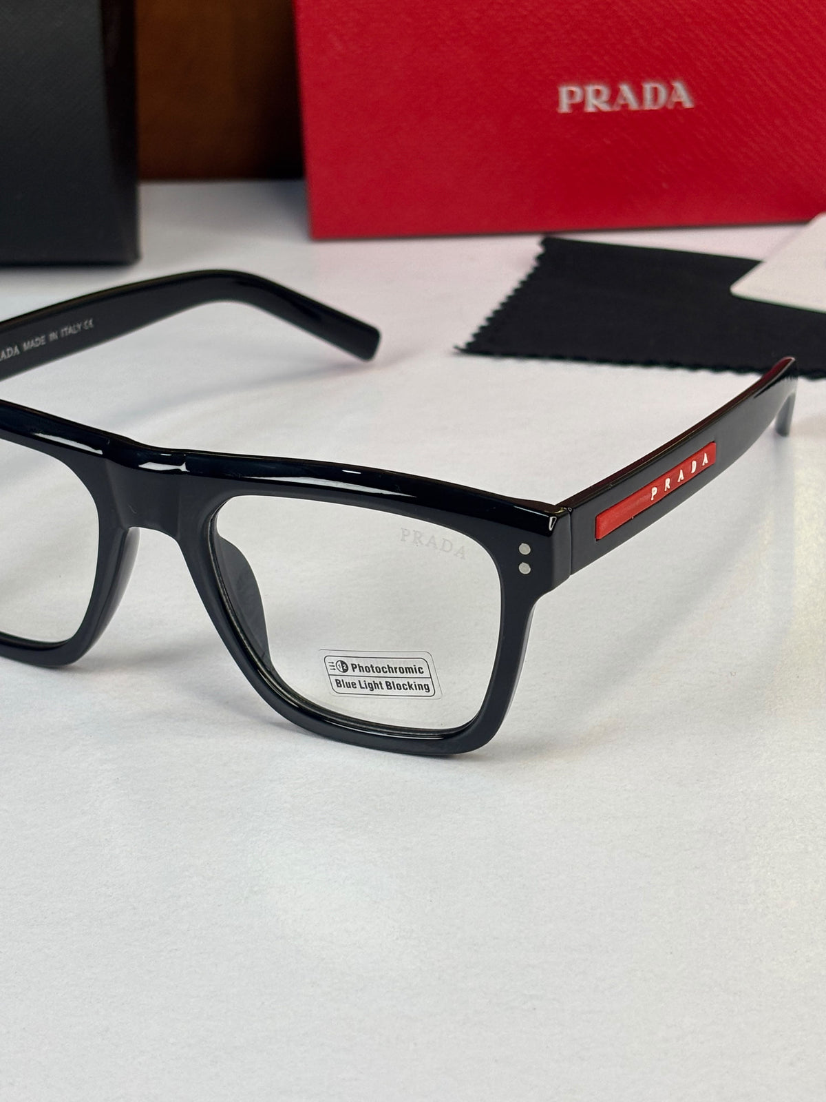 Pradaa 3835 Black Frame