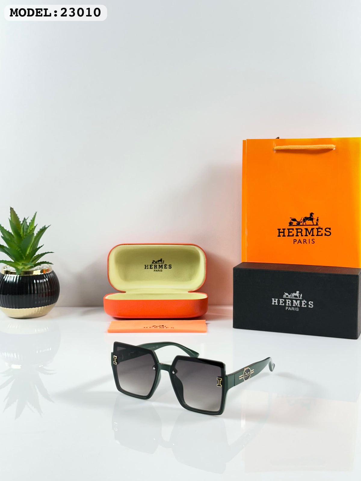 Hermess 23010 Green Women's Shade