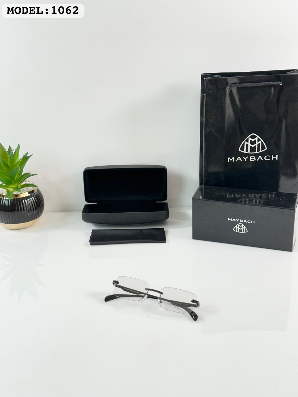 Maybachh 1062 Frameless Black Metal